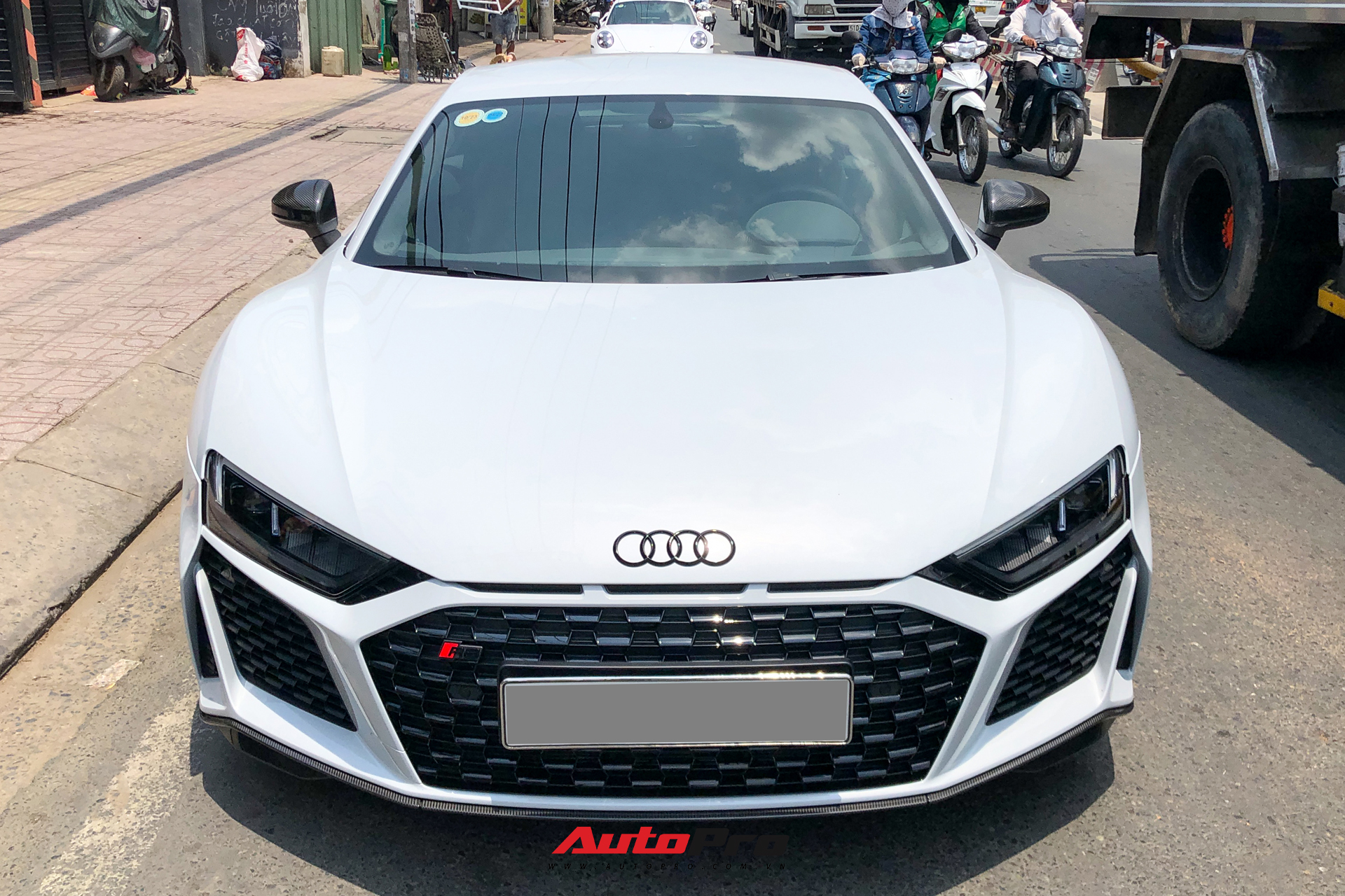 Audi R8 V10 Performance 2021 đầu tiên về Việt Nam lộ diện trên phố với một chi tiết khẳng định đã có chủ - Ảnh 3.