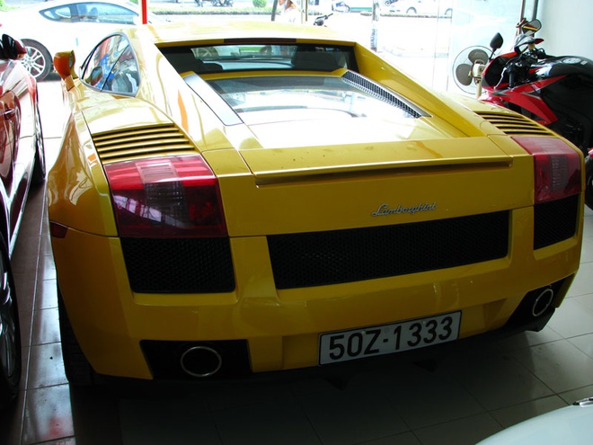 Chiếc Lamborghini khởi đầu cho phong trào siêu xe tại Việt Nam: Rớt giá thê thảm - Ảnh 1.