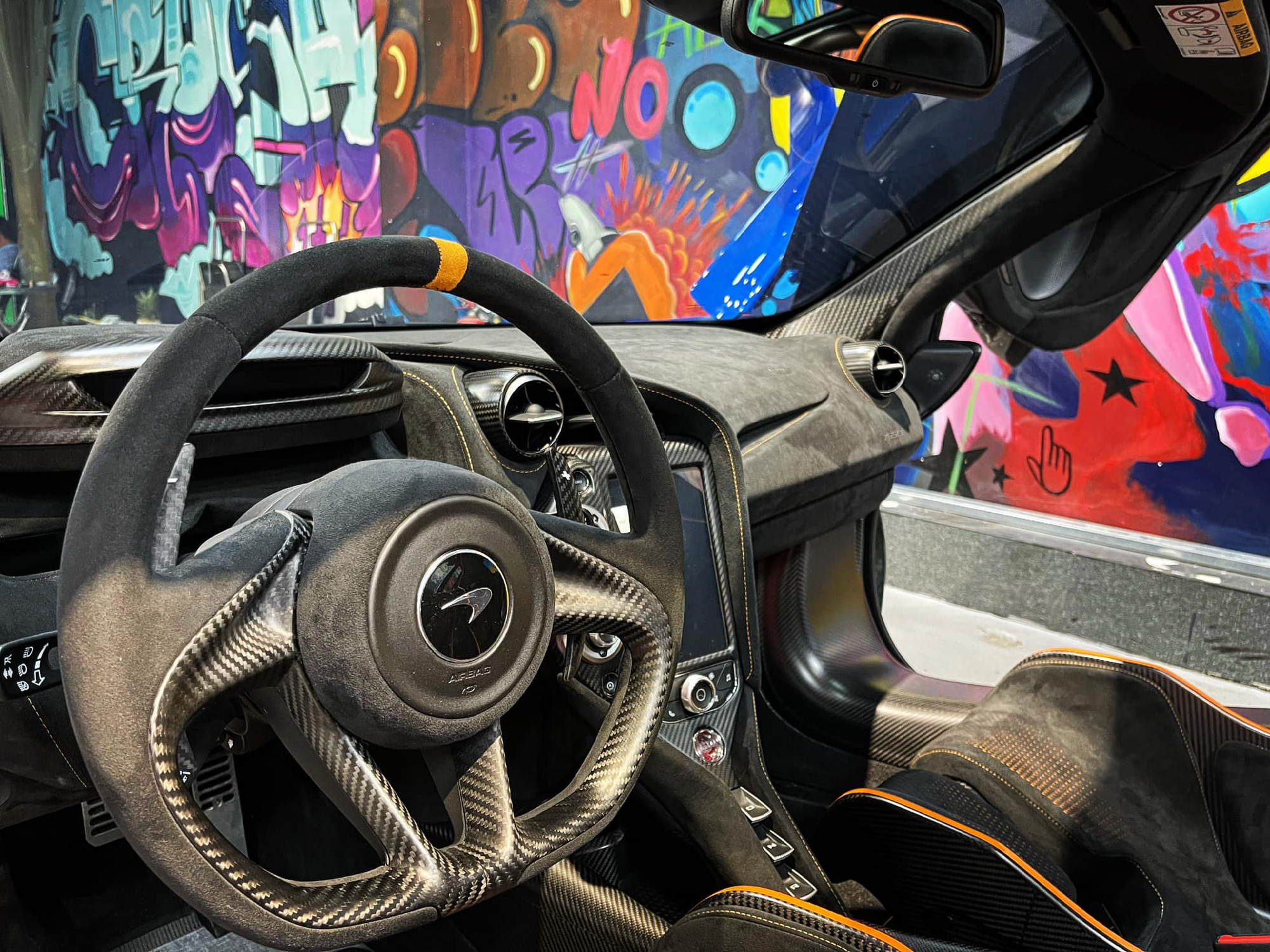 Mua xe chưa lâu, đại gia lan đột biến thanh lý McLaren 765LT thứ hai về Việt Nam ra thị trường xe cũ - Ảnh 7.