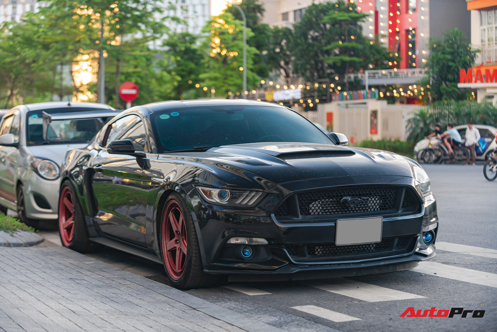 Bắt gặp Ford Mustang GT độ độc của dân chơi Hà Thành: Công suất mạnh hơn cả Lamborghini Aventador - Ảnh 1.