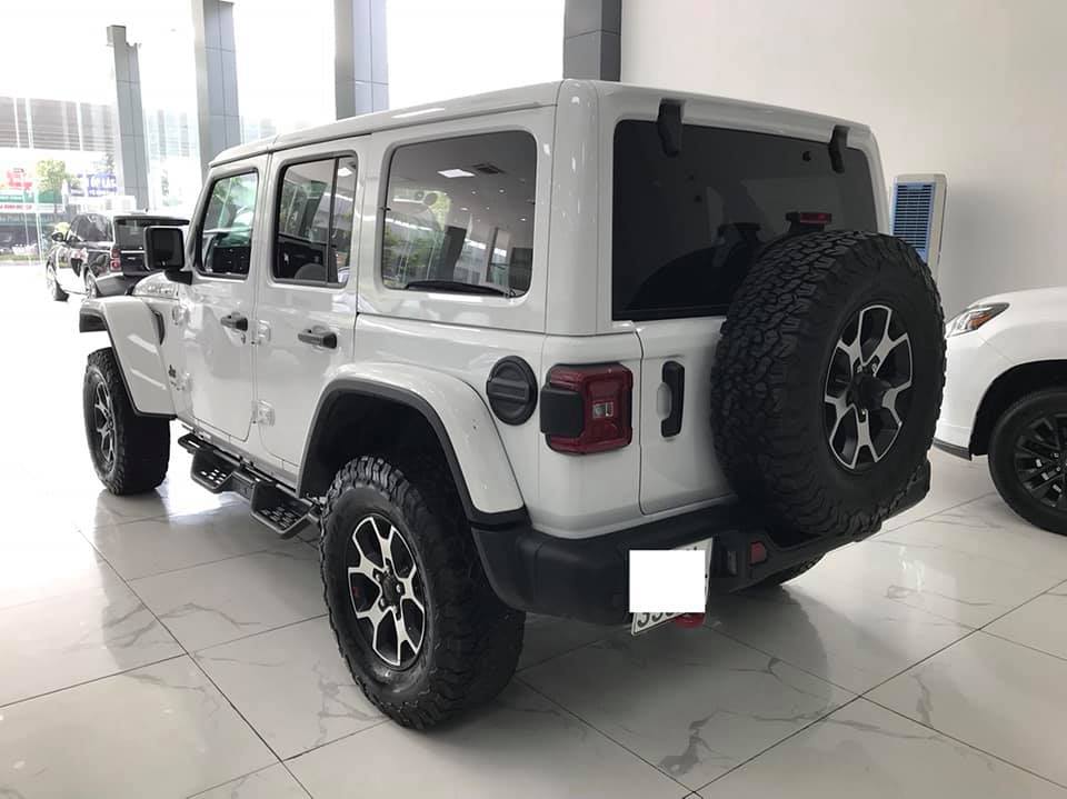 Chạy 11.000km, hàng hiếm Jeep Wrangler Rubicon vẫn có giá đắt ngang ngửa Porsche Macan S - Ảnh 2.