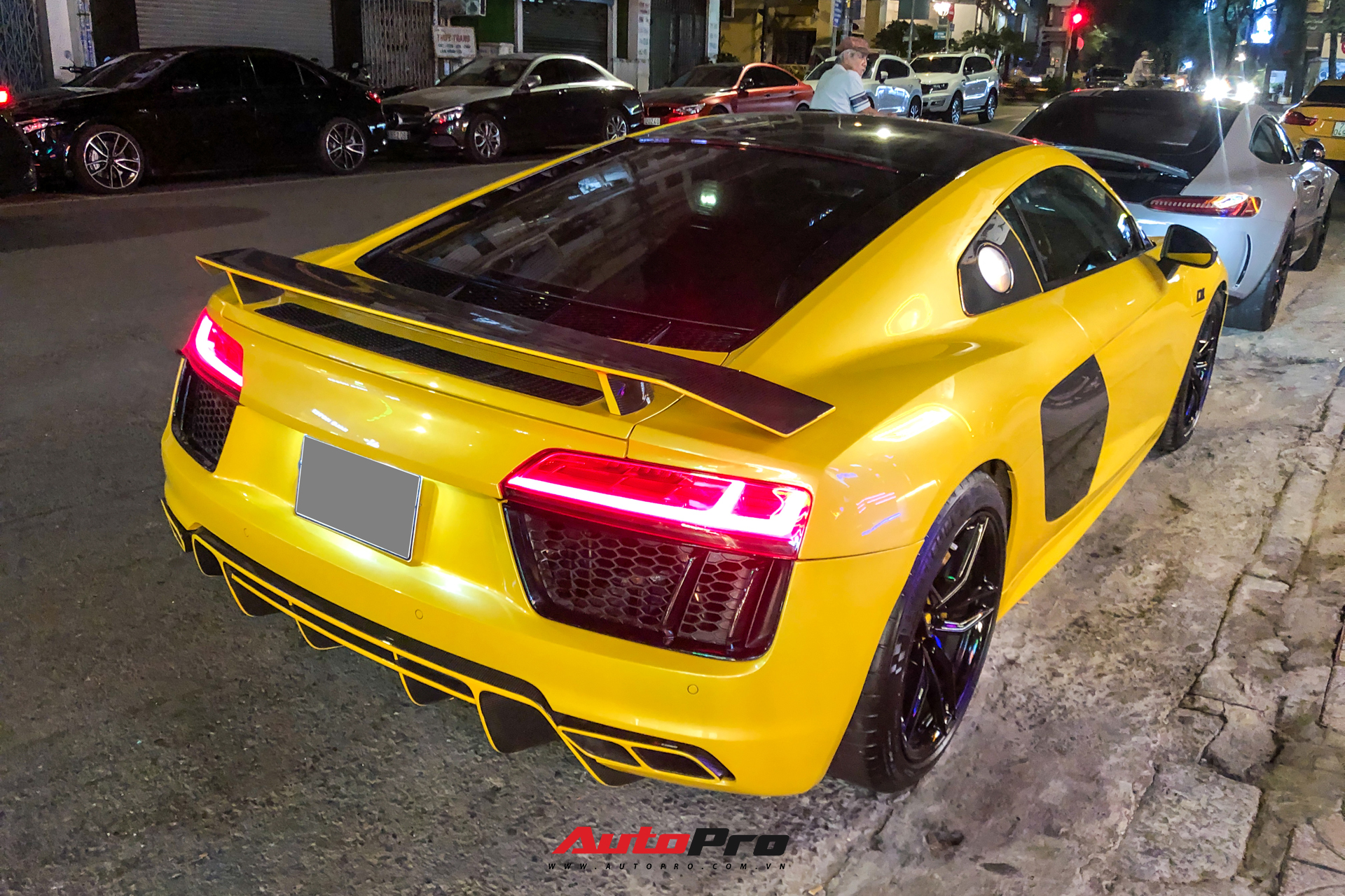 Đổi chủ, Audi R8 V10 Plus cũ của doanh nhân Nguyễn Quốc Cường tái xuất với diện mạo mới - Ảnh 4.