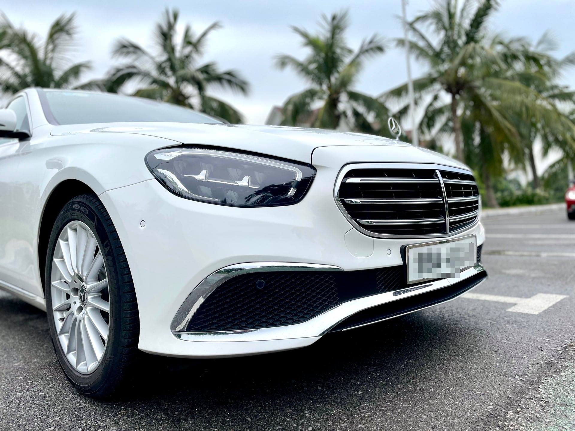 Mercedes-Benz E 200 2021 đầu tiên bán lại: Xe mùa Euro, mới chạy 1.000km đã bán rẻ hơn 400 triệu đồng - Ảnh 4.