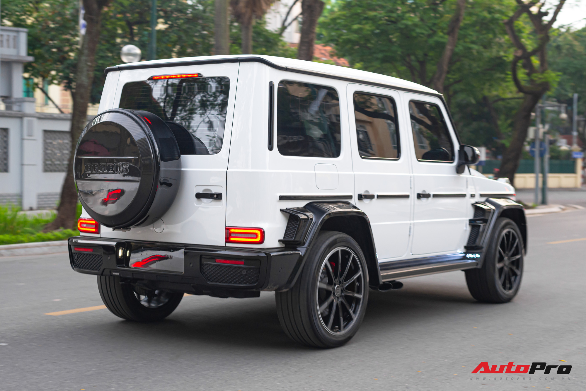 Bắt gặp Mercedes-Benz G 350 d giá hơn 8 tỷ của đại gia Hà Thành: Đã độc nay còn độc hơn nhờ một chi tiết trị giá cả trăm triệu - Ảnh 7.