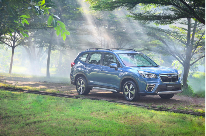 Subaru Forester thêm trang bị tại Việt Nam, giá từ 969 triệu đồng, tăng sức đấu Honda CR-V - Ảnh 1.