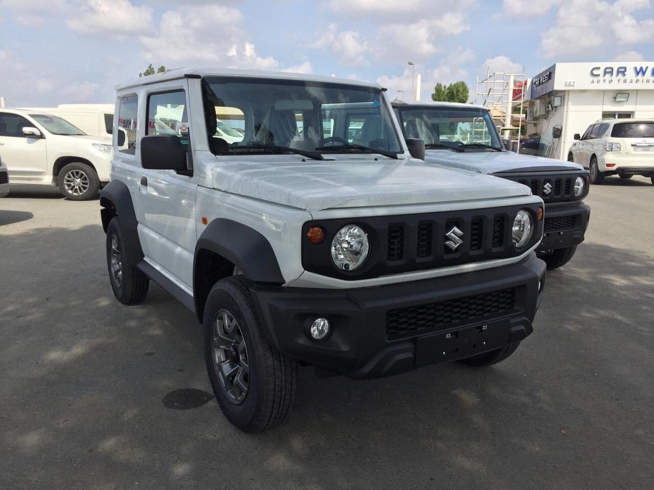 Suzuki Jimny có thể ra mắt tại Việt Nam tháng 10 năm nay: Dễ thành bom tấn, đa số mong chờ giá 500-700 triệu đồng - Ảnh 2.