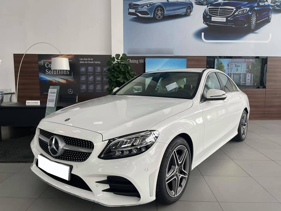 Mercedes-Benz C 180 AMG thanh lý: Ngang giá Honda Accord lăn bánh, ODO chỉ 200km - Ảnh 5.