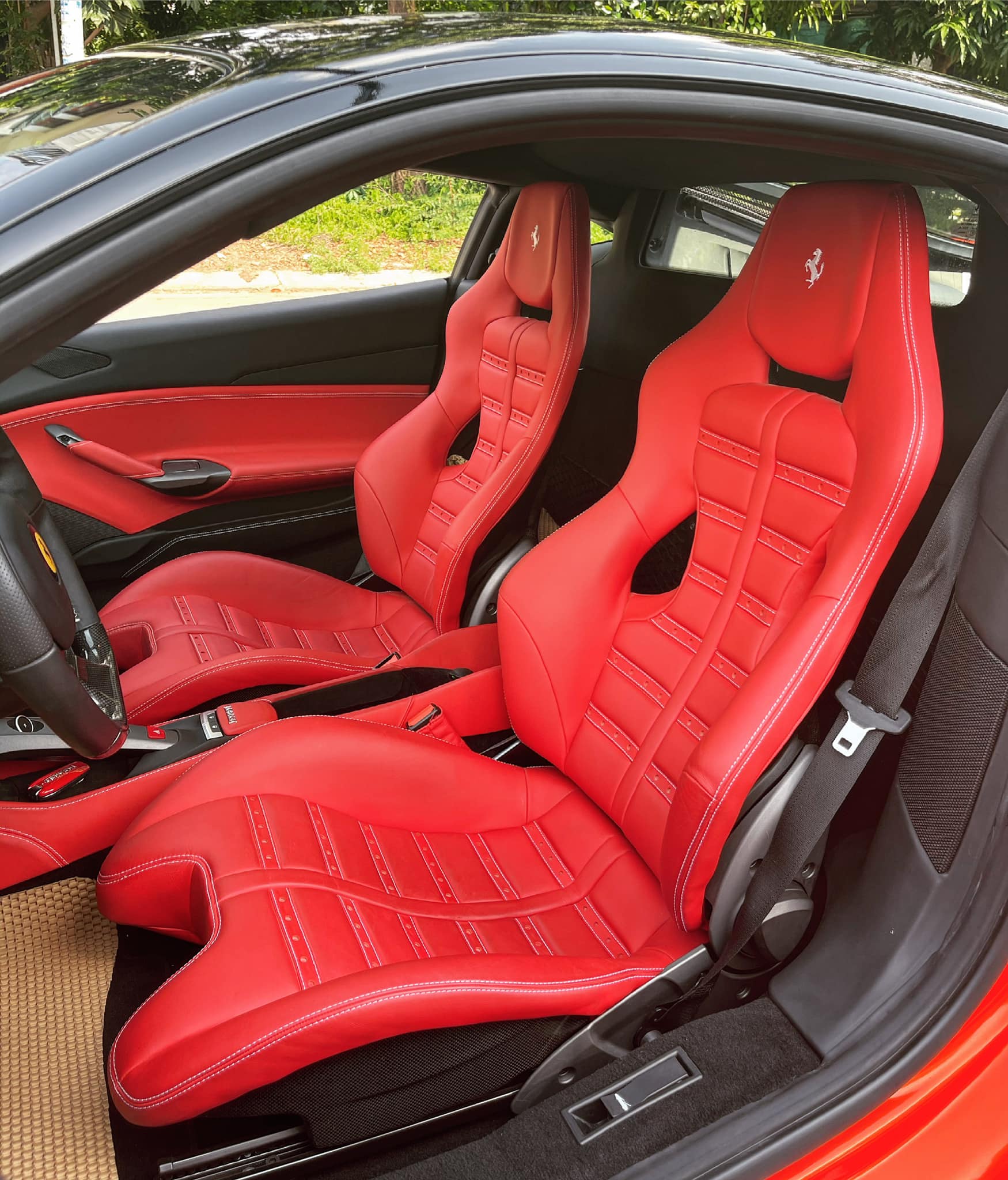 Ferrari 488 GTB hàng độc tại Việt Nam về tay vợ chồng Hoa hậu Áo dài, ngoại thất được thay đổi cực bắt mắt - Ảnh 5.
