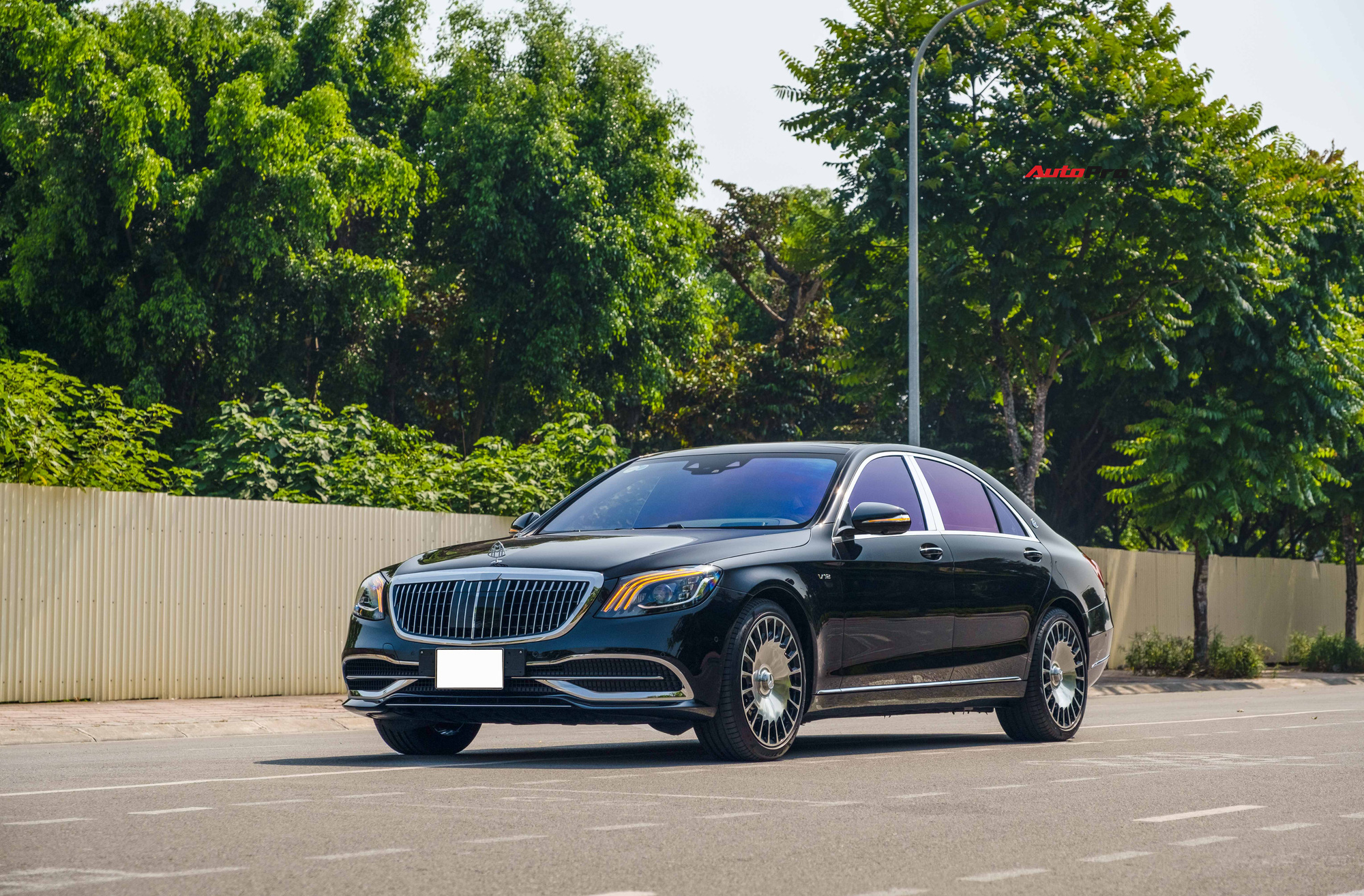 Sự thật về chiếc Mercedes-Maybach bán lại giá 4,3 tỷ dù giá niêm yết mua mới gần 15 tỷ đồng - Ảnh 8.