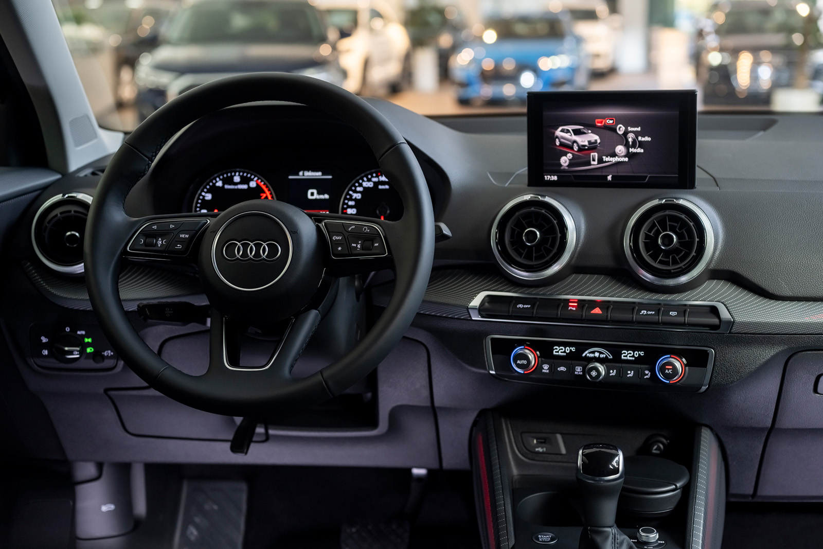 Ra mắt Audi Q2 2021 tại Việt Nam: Giá khoảng 1,7 tỷ, cạnh tranh BMW X1 với giá rẻ hơn nhưng trang bị mới gây chú ý - Ảnh 8.