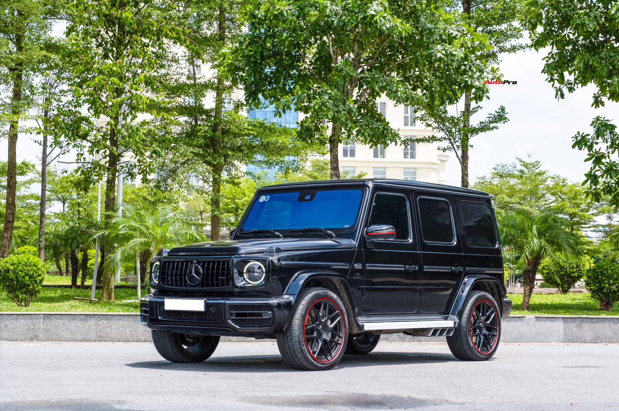 Trải nghiệm nhanh 11.000km, đại gia Sài Gòn bán Mercedes-AMG G 63 Edition 1 với giá hơn 11 tỷ đồng - Ảnh 9.