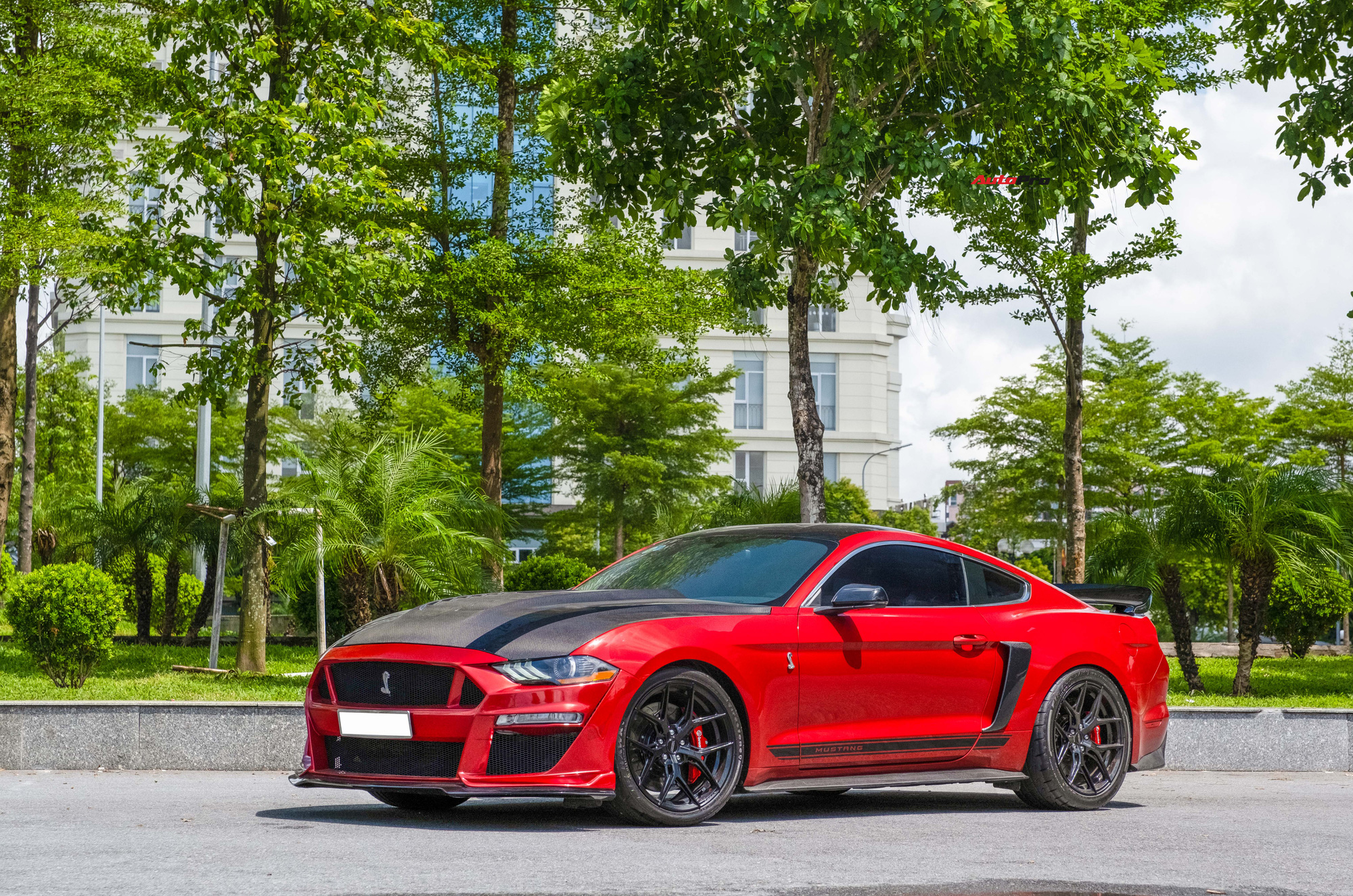 Mới chạy 3.000km, chủ nhân Ford Mustang đã rao bán bản độ kỳ công Shelby GT500 với giá 3,4 tỷ đồng - Ảnh 7.