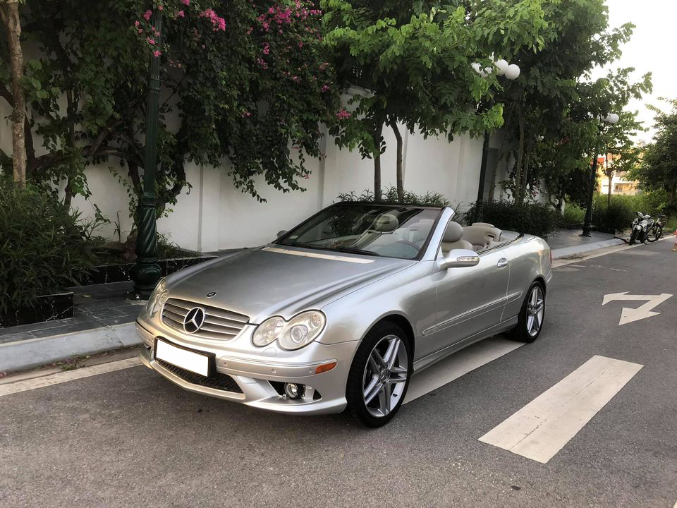 Vượt ngưỡng 100.000km, xe dân chơi Mercedes-Benz CLK mới nhất nhì Việt Nam có giá rẻ ngang Toyota Vios - Ảnh 1.