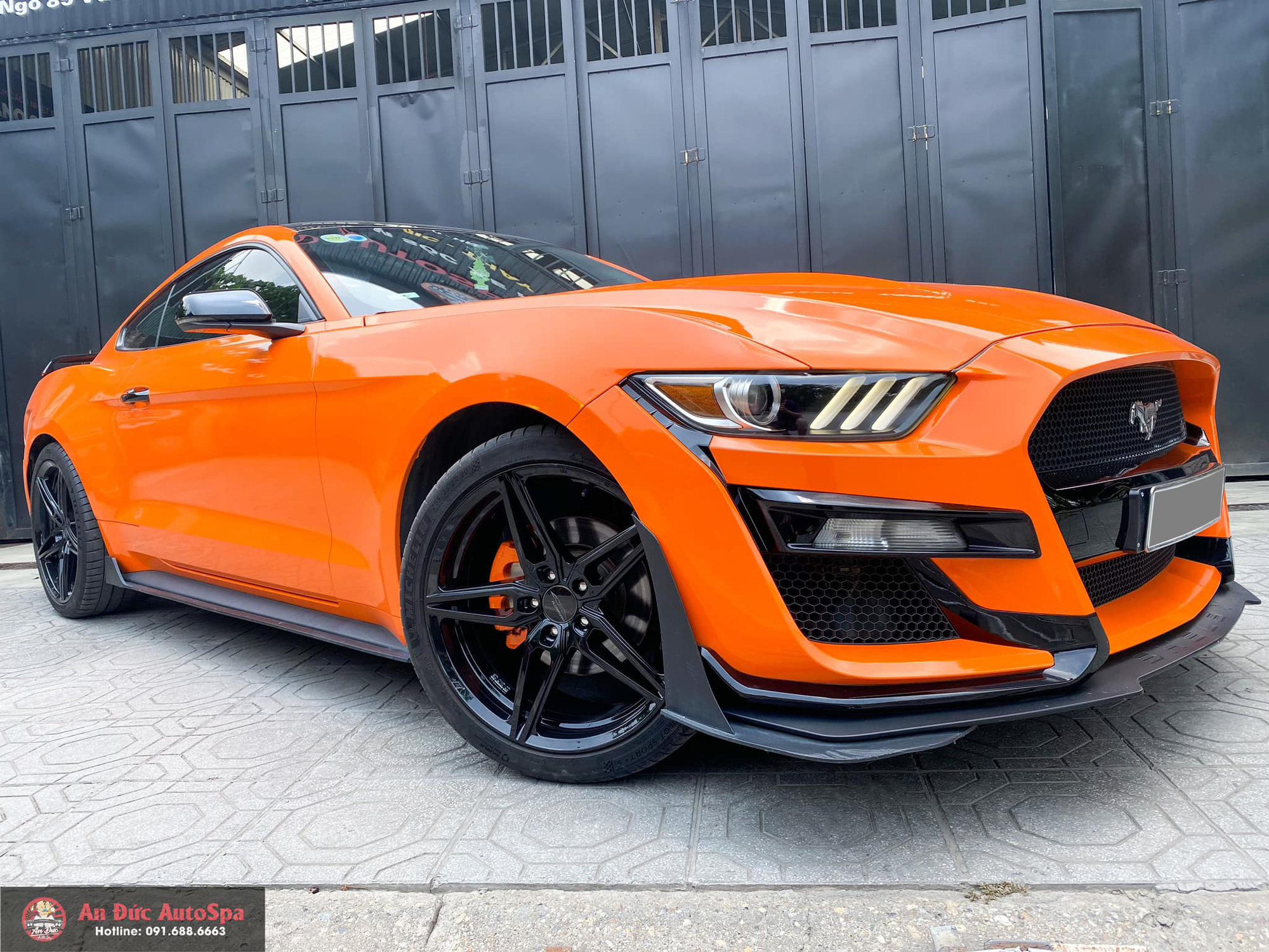 Ngựa hoang Ford Mustang độ bodykit Shelby GT500 khác lạ với bộ mâm ngàn USD - Ảnh 1.