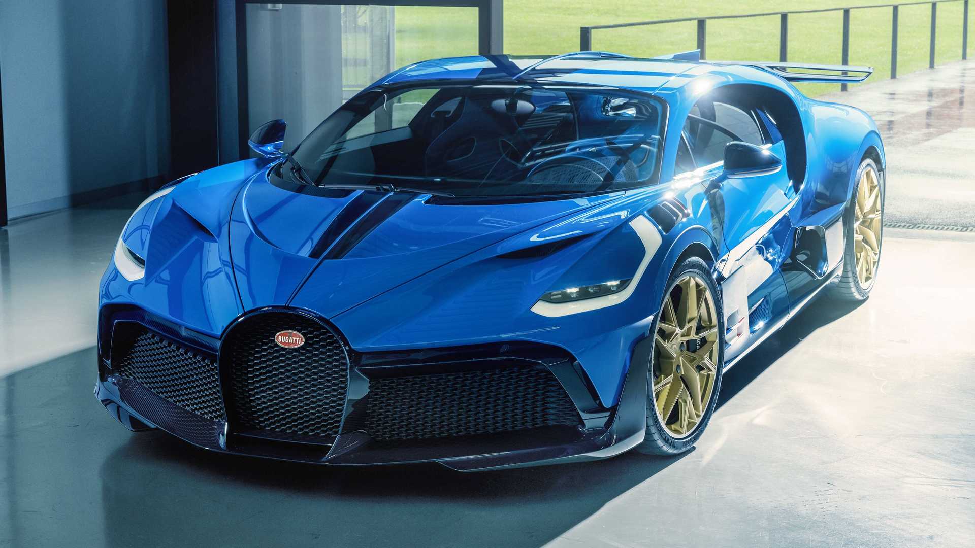 Xuất xưởng Bugatti Divo cuối cùng - Siêu xe có giá đắt gấp đôi Chiron