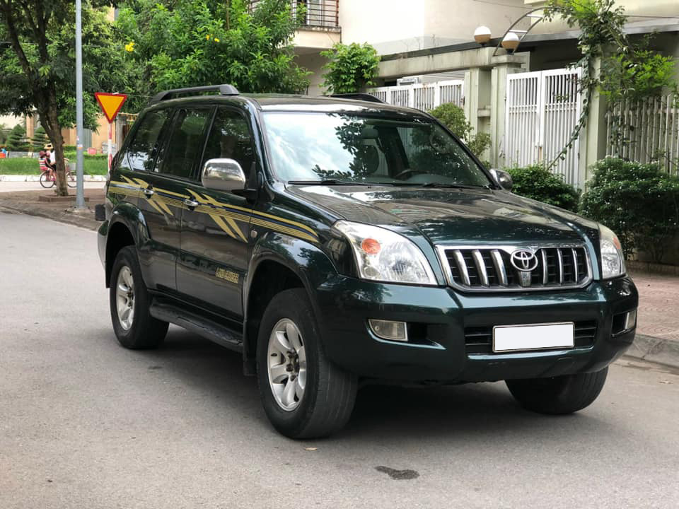 Bền dáng và nổi tiếng giữ giá nhưng phiên bản này của Toyota Land Cruiser lại rẻ như Kia Morning sau gần 2 thập kỷ - Ảnh 1.