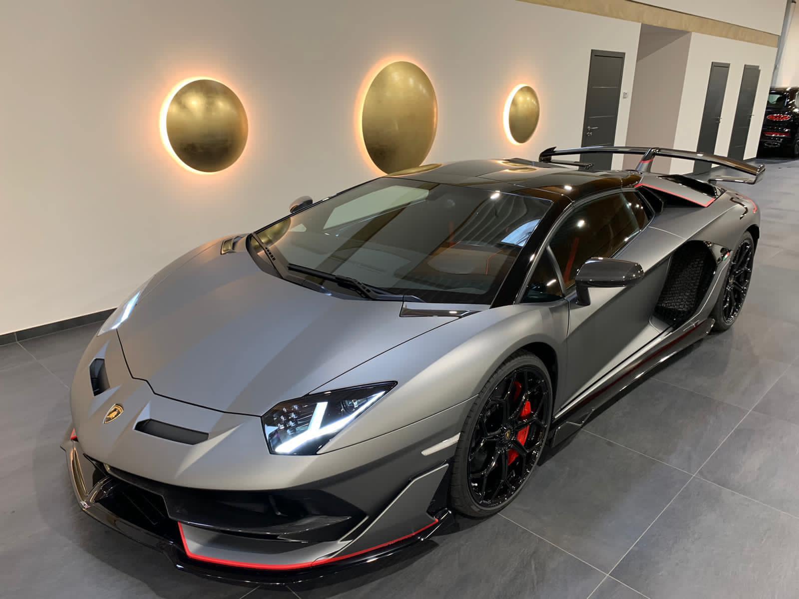 Thêm cặp đôi Lamborghini Aventador SVJ lên đường về Việt Nam, cả hai chiếc sở hữu chi tiết cực độc - Ảnh 2.