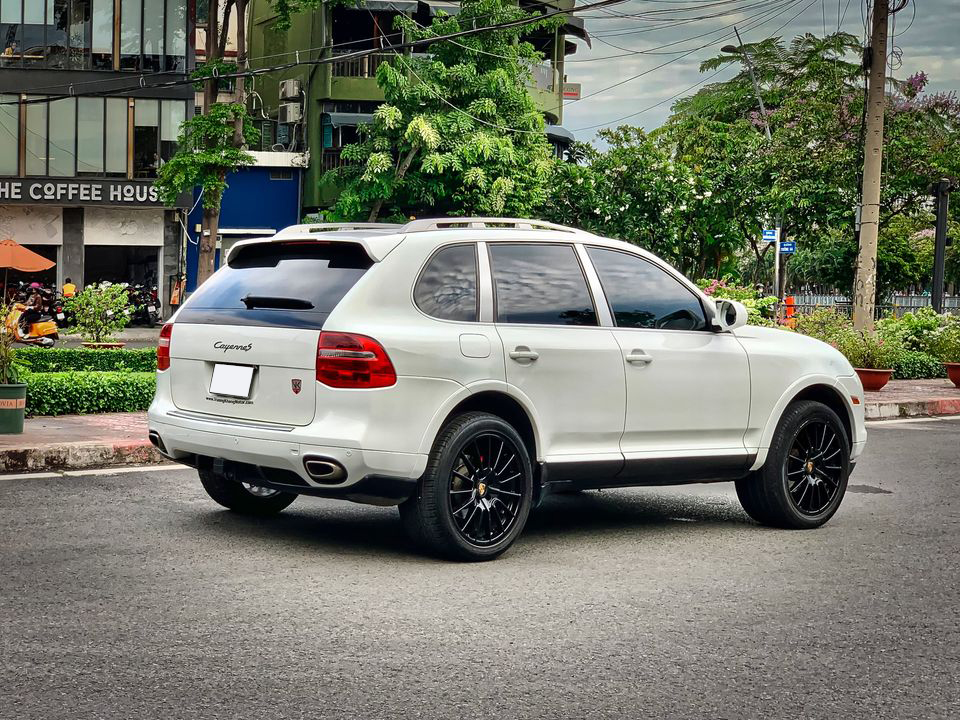 Bán Porsche Cayenne trong mùa dịch, đại gia chia sẻ: Trước rao giá 850 triệu, giờ còn 650 triệu đồng - Ảnh 4.