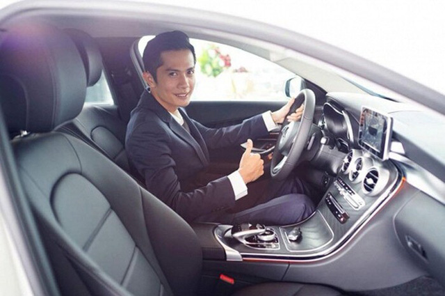 Nhóm hài giàu nhất Việt Nam: Người sắm Mercedes C200 tiền tỷ, vung tay chi trăm triệu kỉ niệm 3 tháng yêu đương, người mua Mercedes E250 sang trọng - Ảnh 3.