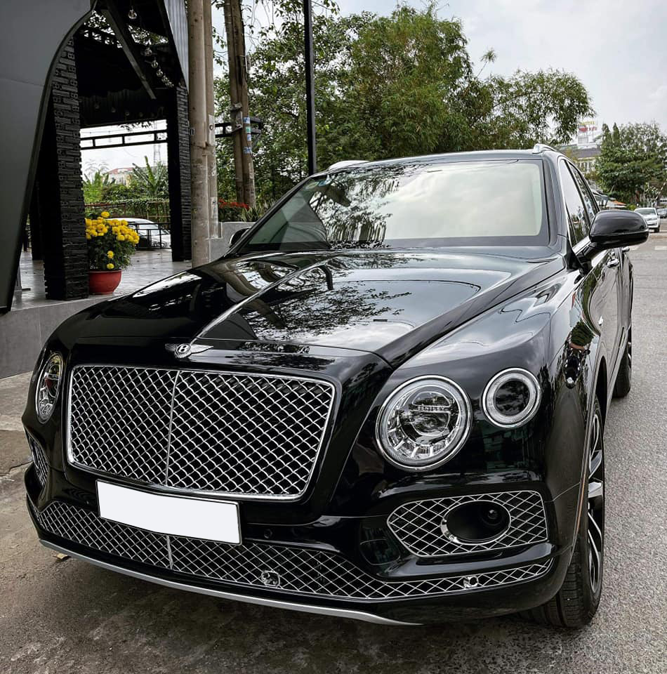 Sau 5 năm, ‘xe chủ tịch’ Bentley Bentayga bán lại chỉ 12 tỷ đồng, ngang giá Mercedes-Maybach GLS 600 chính hãng - Ảnh 1.