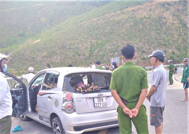 Từ Đà Nẵng vào Quảng Nam cướp ô tô rồi tự gây tai nạn trên đường bỏ chạy - Ảnh 1. Từ Đà Nẵng vào Quảng Nam cướp ô tô rồi tự gây tai nạn trên đường bỏ chạy - Ảnh 1.