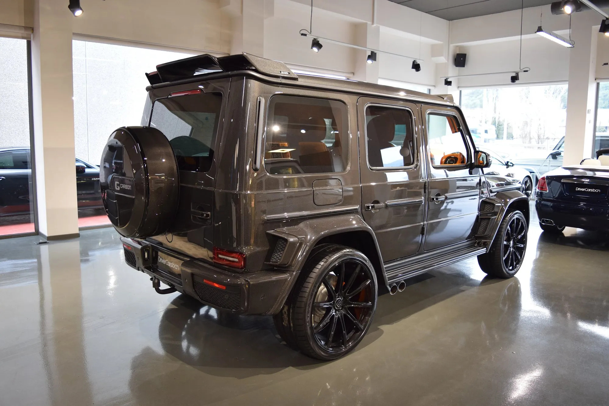 Brabus 800 Carbon - Bản độ G 63 khủng và độc nhất thế giới chào hàng đại gia Việt: Giá gấp đôi Lamborghini Urus, ngoại thất full carbon, nội thất hàng thửa - Ảnh 5.