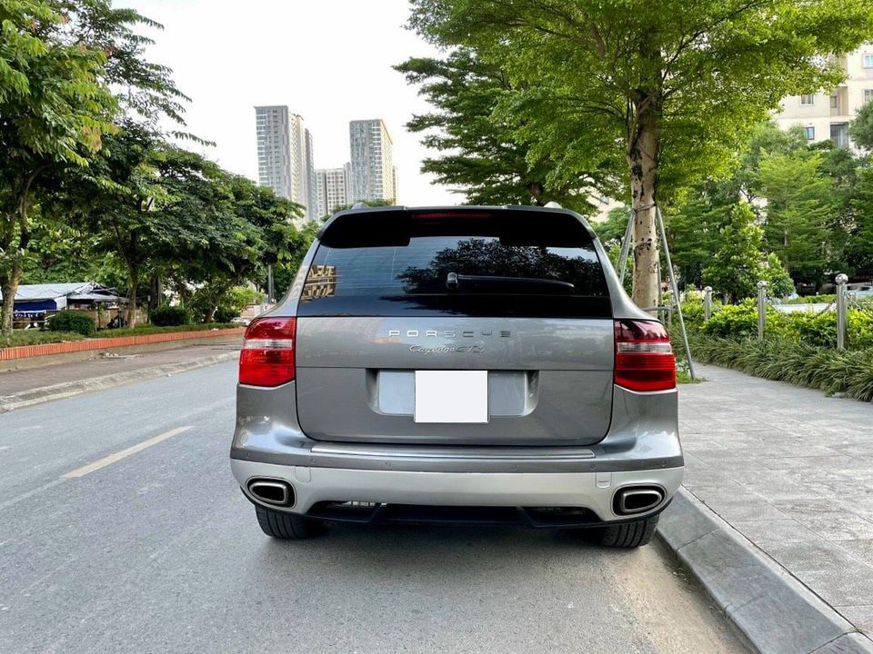 Sắp chạm ngưỡng 200.000km, Porsche Cayenne được chủ nhân hạ giá rẻ như Kia Seltos - Ảnh 3.