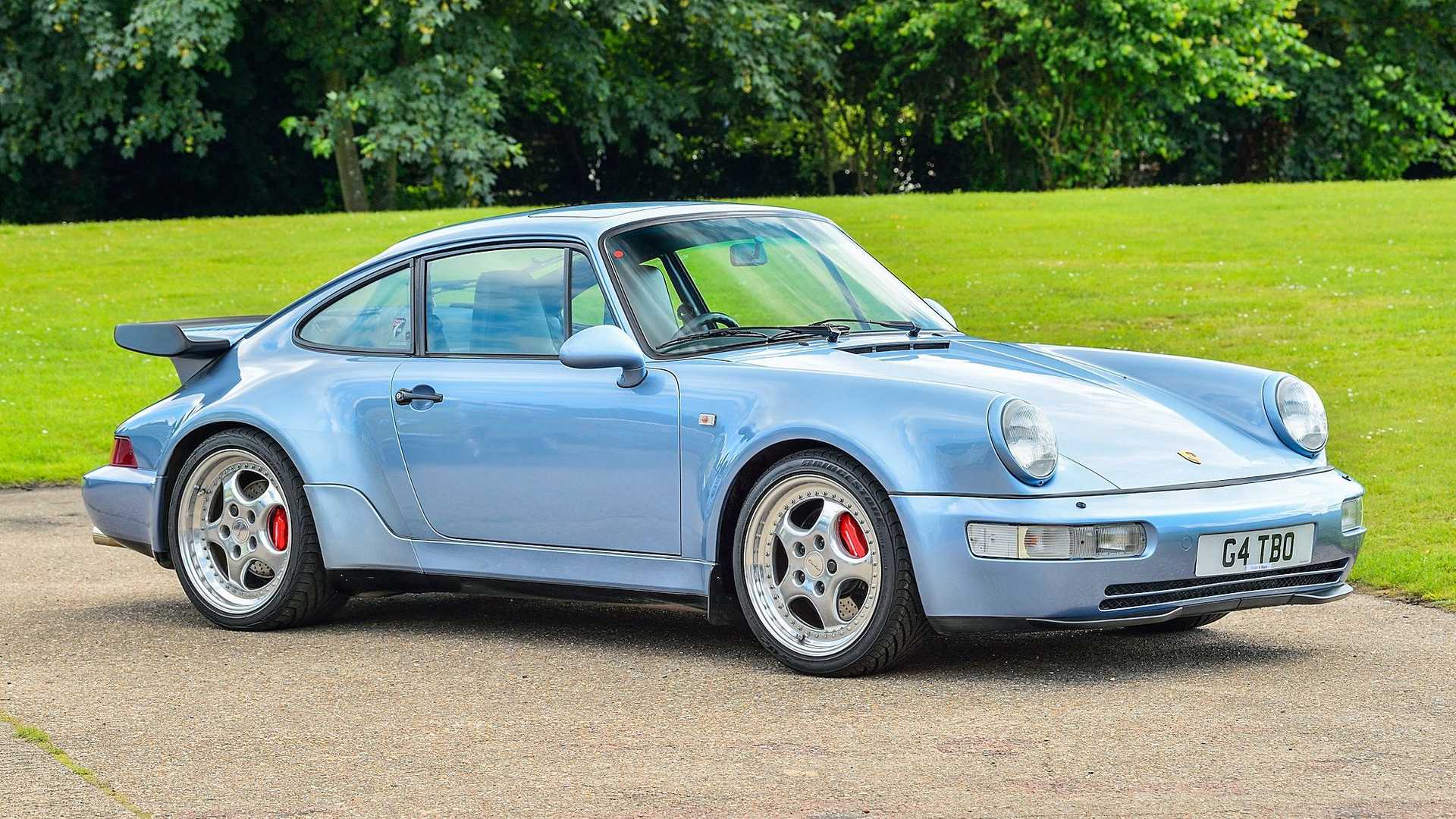 Porsche 911 độc nhất vô nhị từng của hoàng gia Brunei bất ngờ được rao bán, giá hơn 275.000 USD - Ảnh 1.