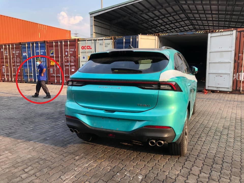 Rộ tin Dongfeng T5 Evo giá hơn 700 triệu cập cảng Việt Nam - Xe Trung Quốc thiết kế như Maserati đấu Mazda CX-5 và Honda CR-V - Ảnh 6.