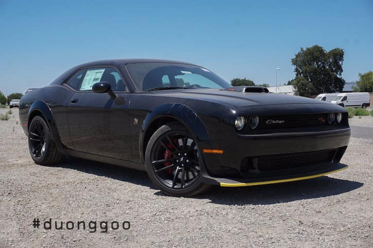 Rộ tin Dodge Challenger bản cực độc sắp về Việt Nam: Giá trên 5 tỷ đồng, nội thất màu ‘đẹp rớt nước mắt’ - Ảnh 1.