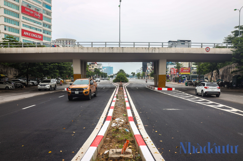 [Ảnh] 2 con đường lột xác trong thời gian Hà Nội giãn cách xã hội - Ảnh 10.