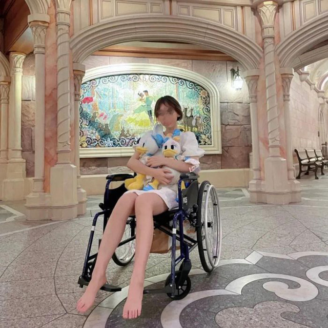 Góc khó hiểu: Giới trẻ Trung Quốc thuê xe lăn ở Disneyland vì... lười đi bộ? - Ảnh 5.