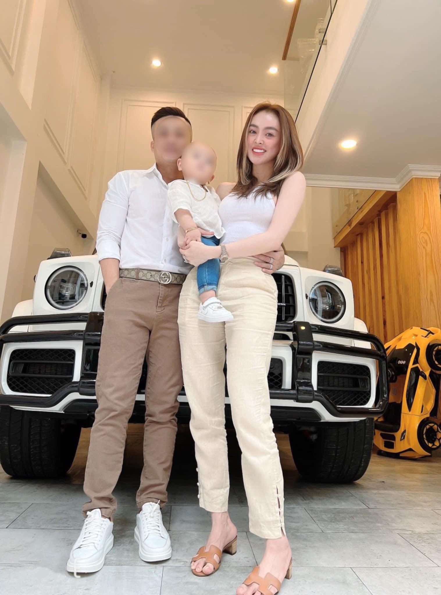 Chồng Trang Nemo vừa tậu thêm xe mới tiền tỷ, hé lộ tình trạng hiện tại của cửa hàng vợ - Ảnh 1.