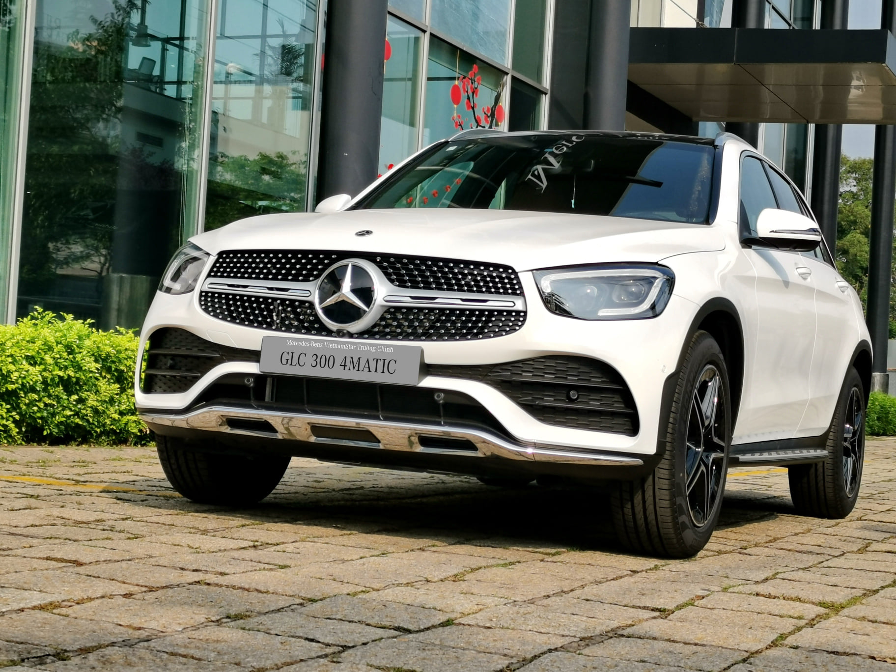 Mercedes-Benz GLC 2022 tại Việt Nam bổ sung trang bị, giá bán tăng thêm từ 31 triệu đồng - Ảnh 3.