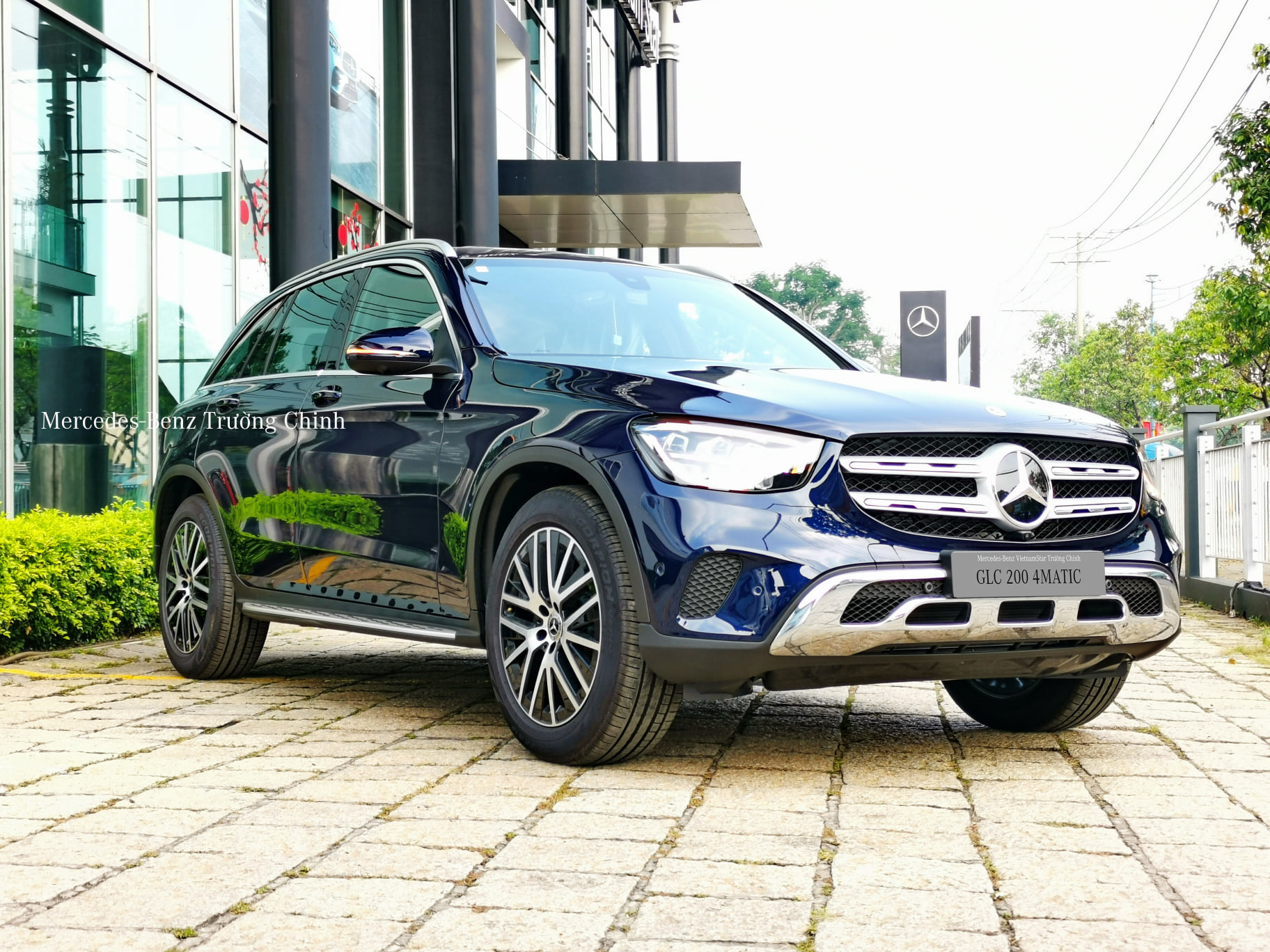Mercedes-Benz GLC 2022 tại Việt Nam bổ sung trang bị, giá bán tăng thêm từ 31 triệu đồng - Ảnh 2.