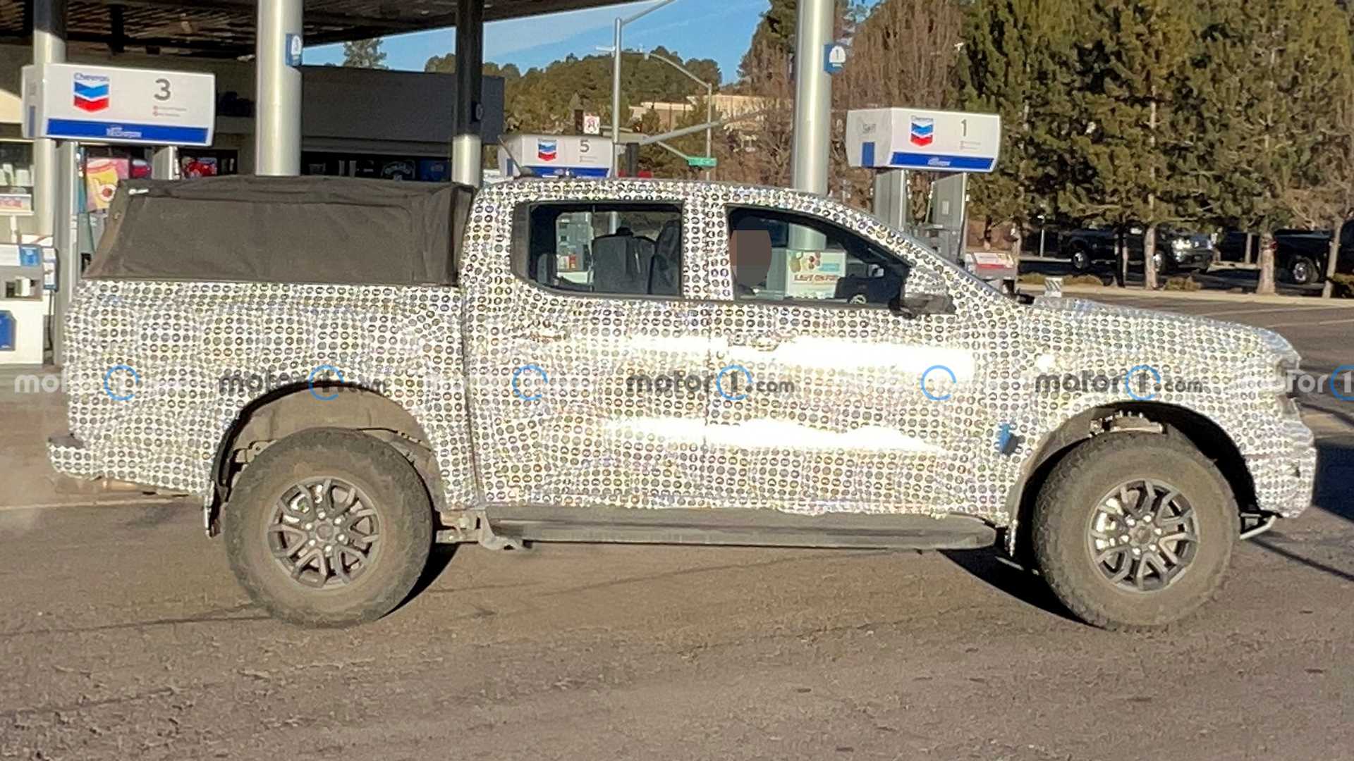 Nội thất Ford Ranger Raptor đời mới lộ diện lần đầu ti&ecirc;n: Thể thao v&agrave; tr&agrave;n ngập c&ocirc;ng nghệ - Ảnh 3.