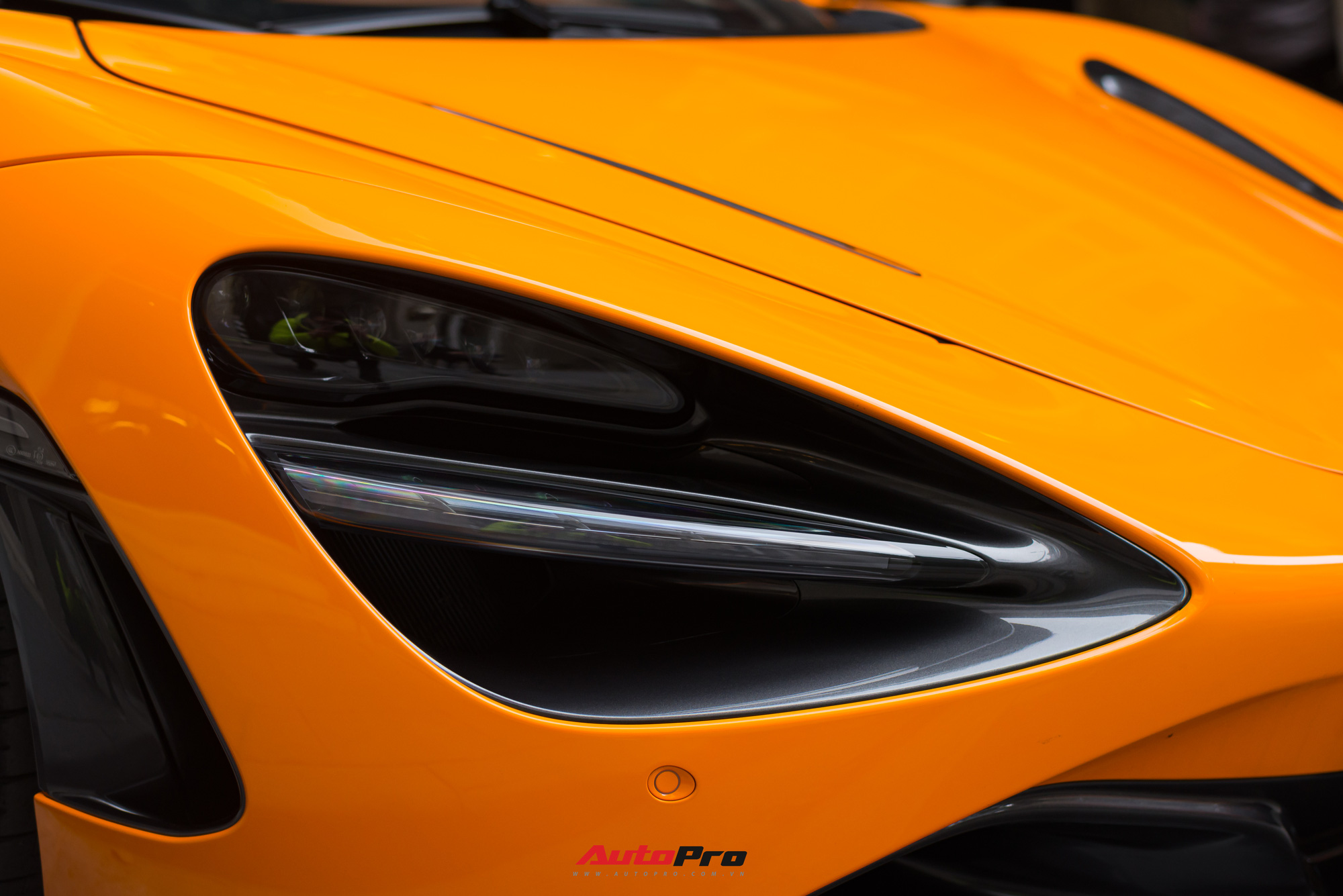 McLaren 720S mới nhất Việt Nam về tay đại gia Hà Nội, màu sơn là chi tiết dễ gây nhầm lẫn - Ảnh 6.