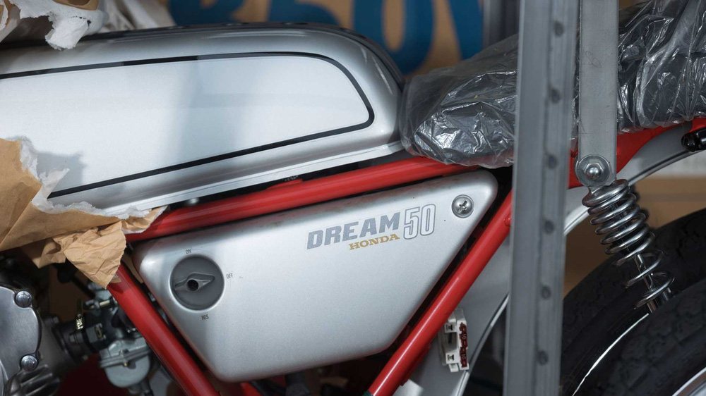 Honda Dream Thái cũ biển đẹp độ thành Super Dream kiểng chưa đến 20 triệu  đồng