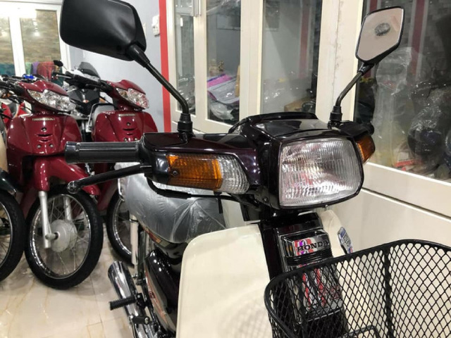 Dân chơi Cần Thơ đốt 1,8 tỷ mua siêu phẩm tưởng đã tuyệt chủng Honda Dream II: Chưa từng đổ xăng, còn nguyên đai nguyên kiện  - Ảnh 7.