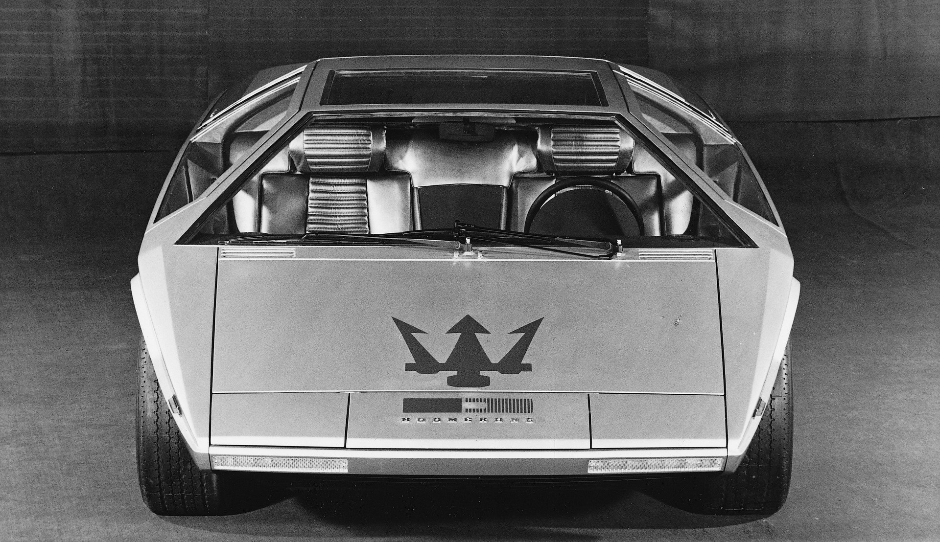 Maserati Boomerang, 50 năm trôi qua vẫn nguyên vẹn sự hấp dẫn