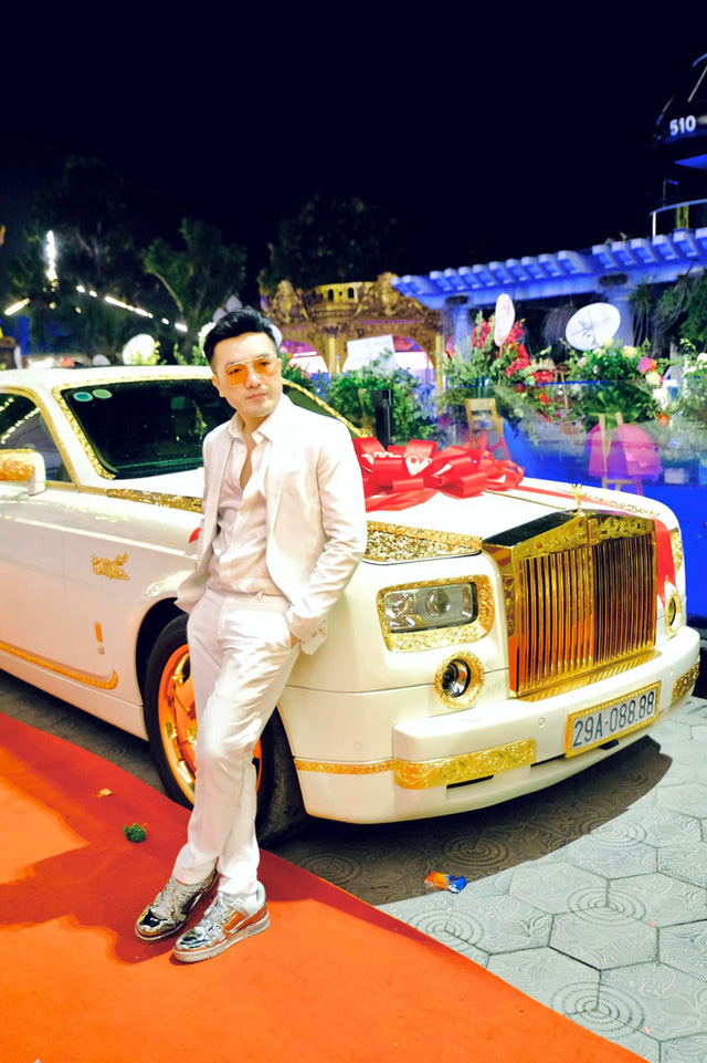 The wedding anniversary party of the giant Hai Duong: Seamless super cars of hundreds of billions follow, even a billion-dollar jet and yacht - Photo 8.