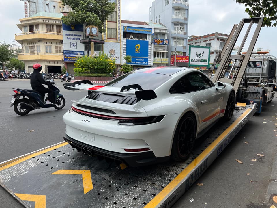 Bộ tứ Porsche 911 được ông Đặng Lê Nguyên Vũ sắm từ đầu năm: Đều là xe thế hệ mới, có chiếc độc nhất Việt Nam - Ảnh 1.