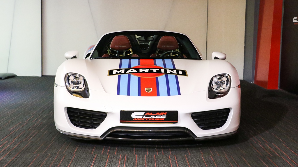 Mua siêu xe 200 tỷ chưa lâu, đại gia Hoàng Kim Khánh khớp lệnh thêm siêu phẩm Porsche 918 Spyder bản đặc biệt có giá cao ngất ngưởng - Ảnh 4.