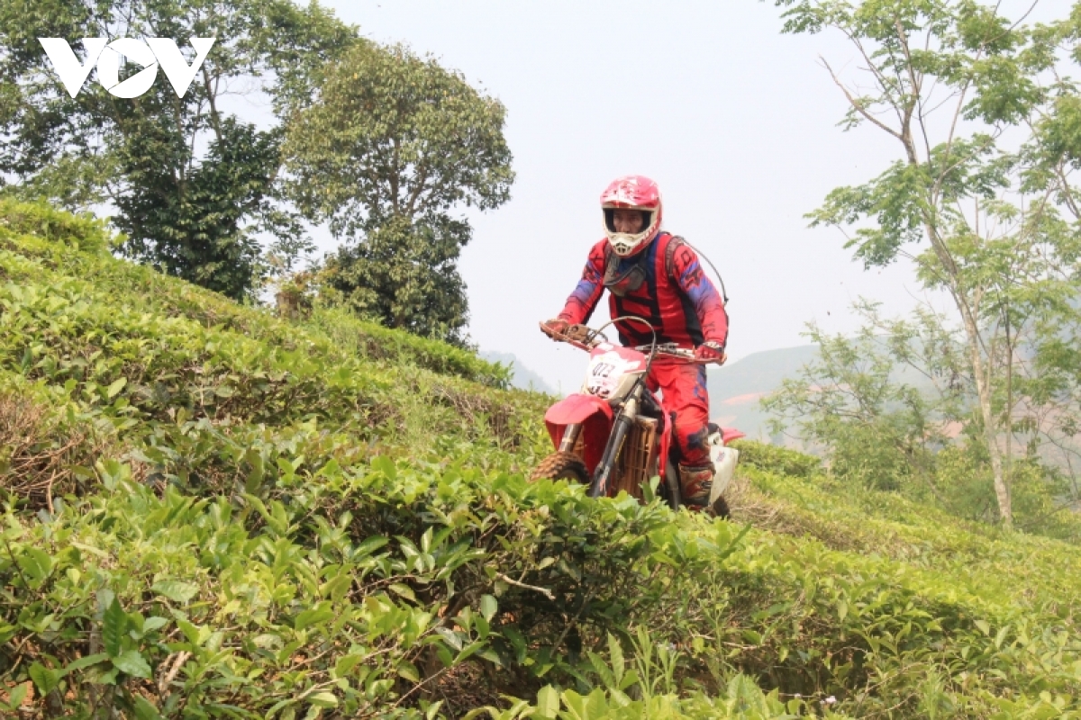 Sôi động Giải đua mô tô địa hình Việt Nam năm 2022 - Ảnh 8.