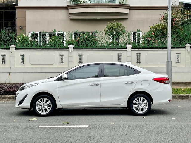 Vua giữ giá Toyota Vios được bán lại gần bằng giá mua mới sau 2 năm lăn bánh - Ảnh 3.