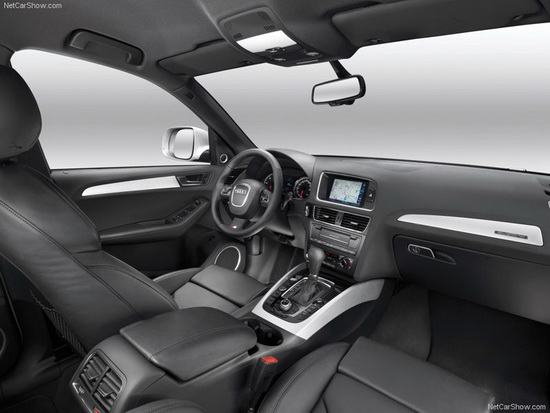 Audi Q5 2010 chính thức ra mắt thị trường Việt Nam  Automotive  Thông  tin hình ảnh đánh giá xe ôtô xe máy xe điện  VnEconomy
