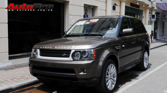 2011 Land Rover Range Rover Sport  News reviews picture galleries and  videos  The Car Guide