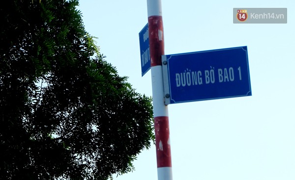 Đường Bờ Bao 1 là cái tên ăn theo đường Bờ Bao Tân Thắng, cũng chẳng ai lý giải được.