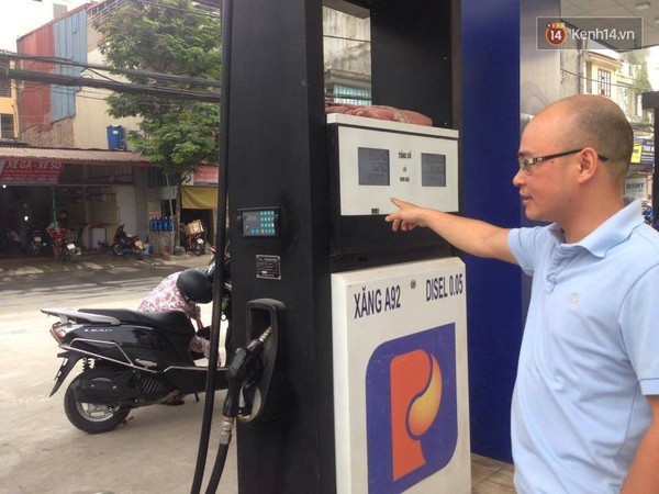 Ông Hiệp cho biết, sau khi kiểm tra thì nhân viên cây xăng đã tuân thủ đúng trình tự theo tiêu chuẩn bán hàng và quy định của công ty.