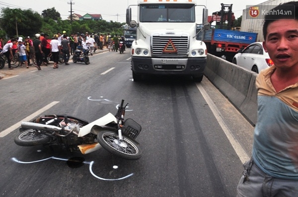 
Hiện trường vụ tai nạn liên hoàn.
